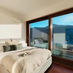 Mara - By Myhomeincomo Villa *