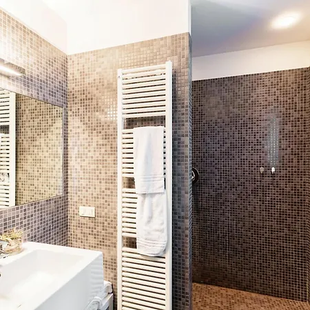 Mara - By Myhomeincomo