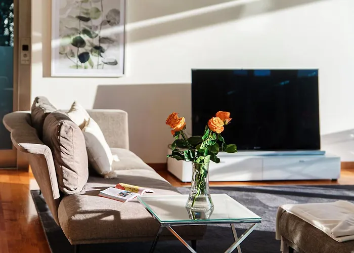 Mara - By Myhomeincomo וילה