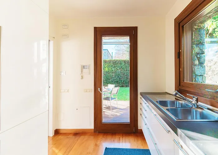 Mara - By Myhomeincomo Vila *