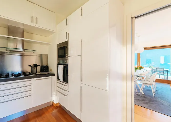 Mara - By Myhomeincomo *