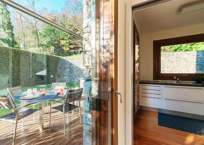 Mara - By Myhomeincomo *