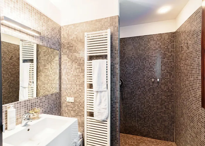 Mara - By Myhomeincomo