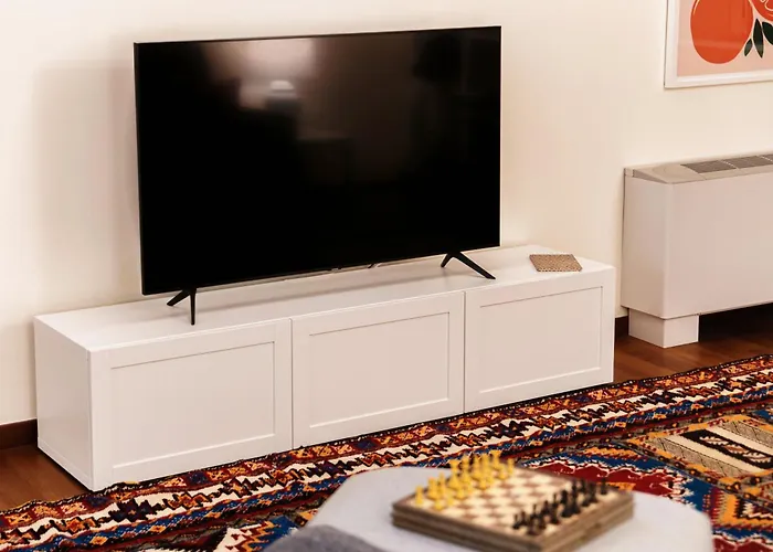 Mara - By Myhomeincomo *