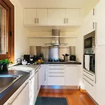 Villa Mara - By Myhomeincomo